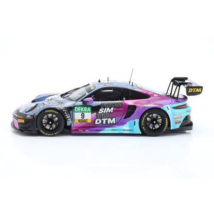 Modellauto Porsche 911 GT3 R (992) From Sim to DTM #9 DTM 2023 Toksport WRT 1:18 Minichamps